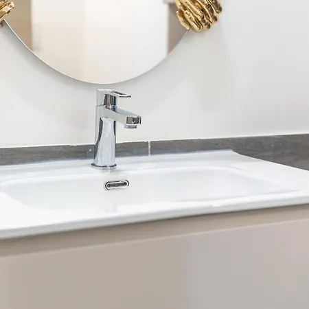 Apartment Loving - Super Modern Apartment, 300 M From The Seaside Alassio