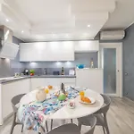 Апартаменти Loving - Super Modern Apartment, 300 M From The Seaside *